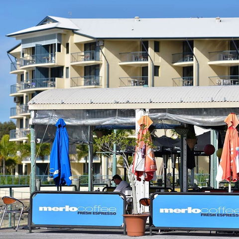 Mantra Hervey Bay - Taree Accommodation 9