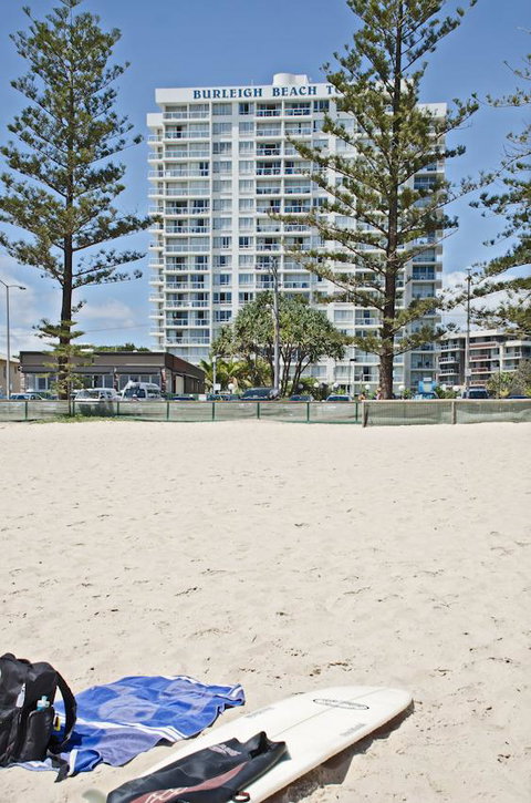 Burleigh Beach Tower - Taree Accommodation 15