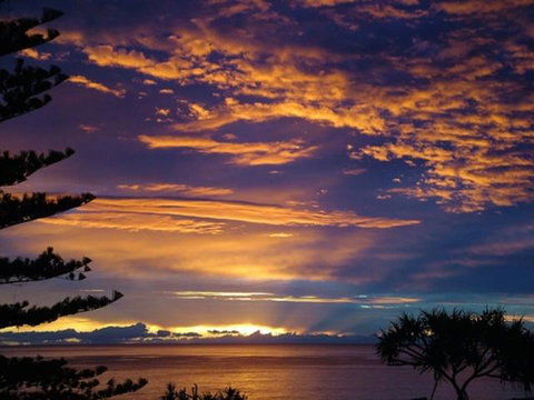 Burleigh Beach Tower - Taree Accommodation 13