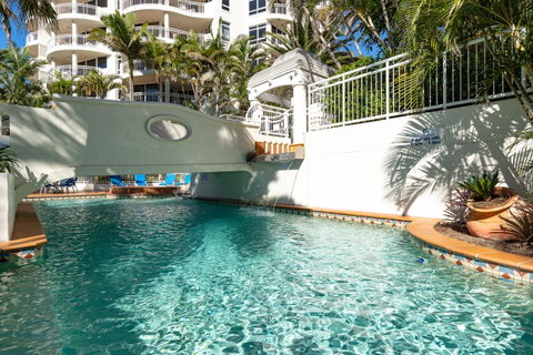 ULTIQA Burleigh Mediterranean Resort - Taree Accommodation 12