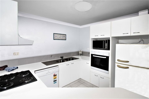 Key Largo Holiday Apartments - Taree Accommodation 6