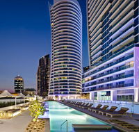 Hilton Surfers Paradise Residences - Taree Accommodation