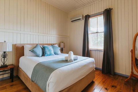 Apple Blossom Cottages - Taree Accommodation 8