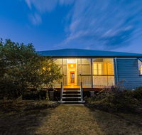 Apple Blossom Cottage - Taree Accommodation