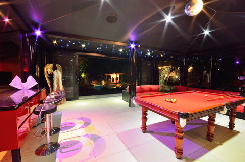 Misty Mountains Rainforest Retreat - Taree Accommodation 6