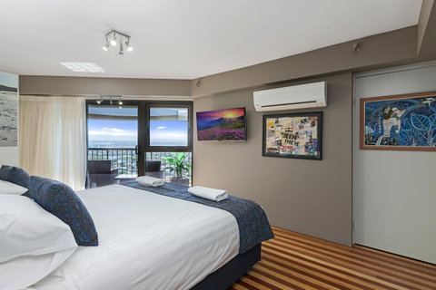 Burleigh Esplanade Apartments - Taree Accommodation 32