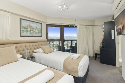 Burleigh Esplanade Apartments - Taree Accommodation 34