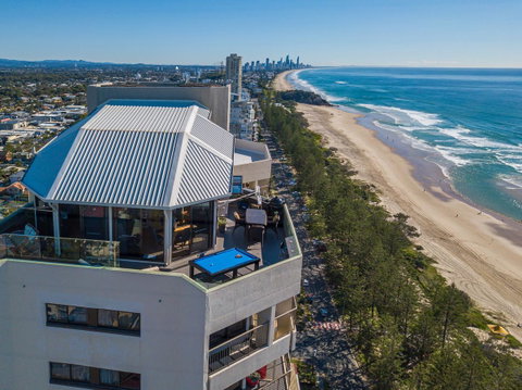 Burleigh Esplanade Apartments - Taree Accommodation 9