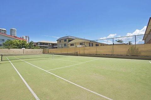 Burleigh Esplanade Apartments - Taree Accommodation 15