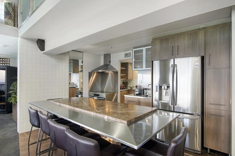 Burleigh Esplanade Apartments - Taree Accommodation 18