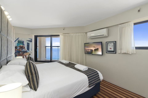 Burleigh Esplanade Apartments - Taree Accommodation 28