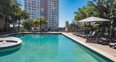 Swell Resort Burleigh Heads - Taree Accommodation 10