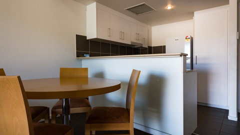 Swell Resort Burleigh Heads - Taree Accommodation 44