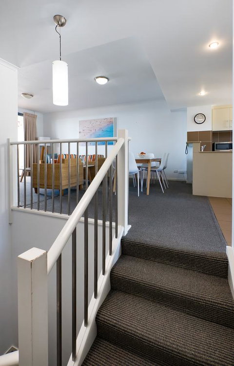 Swell Resort Burleigh Heads - Taree Accommodation 27