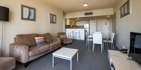 Swell Resort Burleigh Heads - Taree Accommodation 35