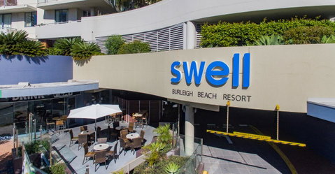 Swell Resort Burleigh Heads - Taree Accommodation 13