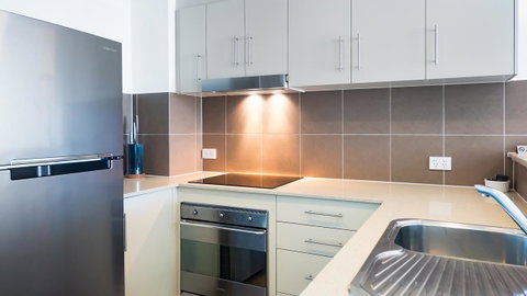 Swell Resort Burleigh Heads - Taree Accommodation 31