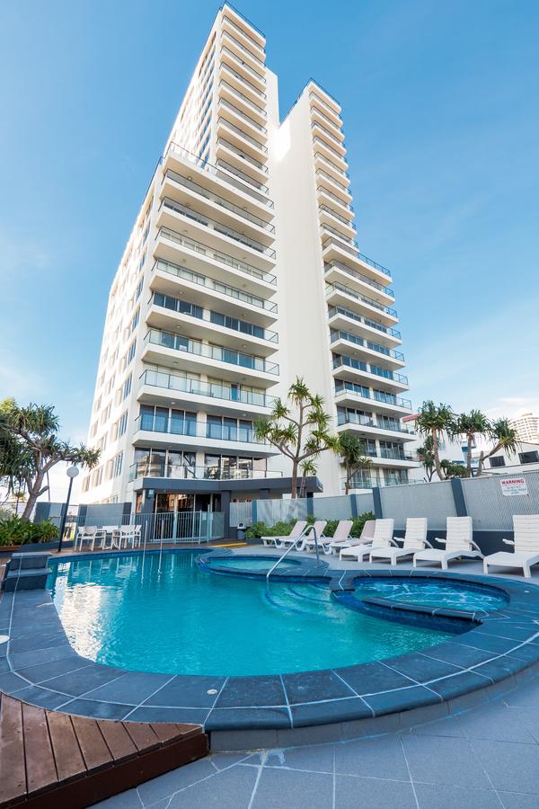 Surfers Paradise QLD Taree Accommodation