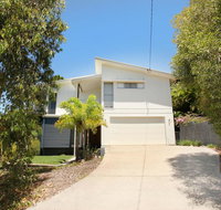 224 Centenary Heights Road Coolum Beach 500 Dollar Bond Linen Included - Taree Accommodation