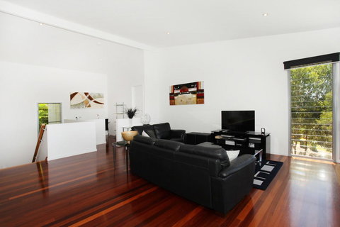 224 Centenary Heights Road Coolum Beach, 500 Dollar Bond, Linen Included - Taree Accommodation 4