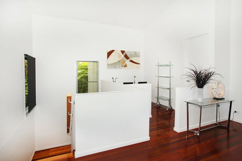 224 Centenary Heights Road Coolum Beach, 500 Dollar Bond, Linen Included - Taree Accommodation 7