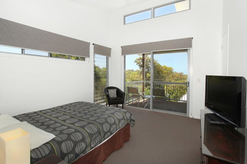 224 Centenary Heights Road Coolum Beach, 500 Dollar Bond, Linen Included - Taree Accommodation 12