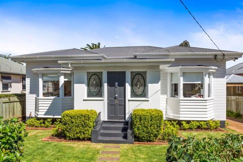 The Lighthouse - Taree Accommodation 1