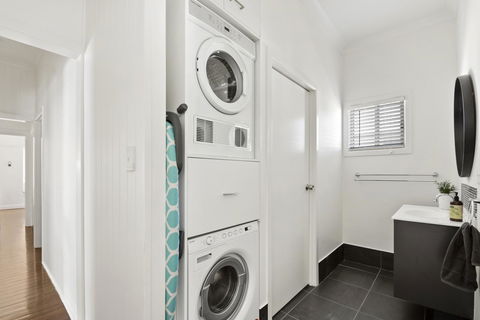 The Lighthouse - Taree Accommodation 15