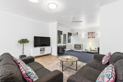 Wattle Grove Villa - Taree Accommodation 3