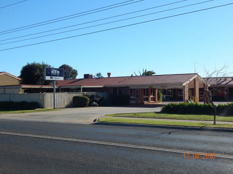 Werribee Park Motor Inn - Taree Accommodation 0