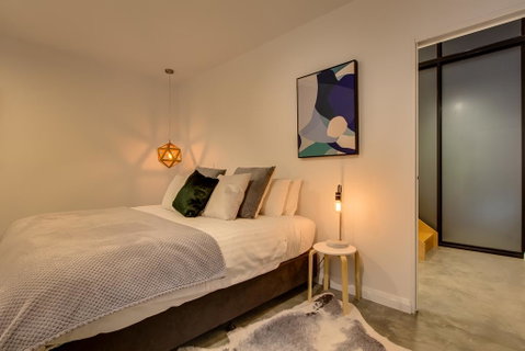 White Room Apartments - Taree Accommodation 1