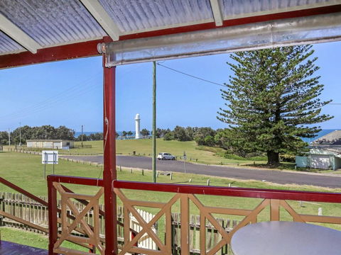 Yamba Pilot Cottage 1 - Pets Welcome - Close To Beach - Taree Accommodation 0