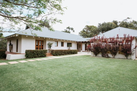 Yallingup Villas - Taree Accommodation 0