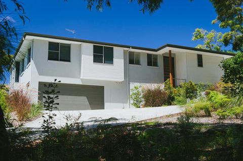 YARINGA - Retreat Style Accomodation With Swimming Pool - Taree Accommodation 1