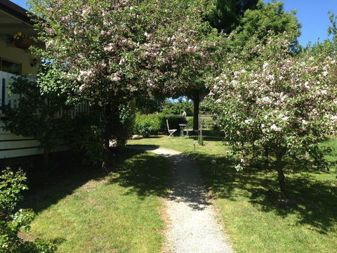 Yarra Glen Bed & Breakfast - Taree Accommodation 1