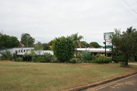 Yarraman Gardens Motel Queensland - Taree Accommodation 1
