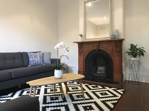 Zaara - Taree Accommodation 0