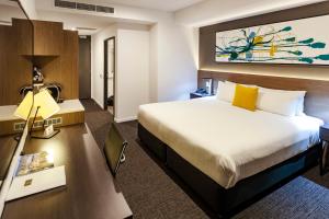 Mercure Sunshine Coast Kawana Waters - Taree Accommodation 4