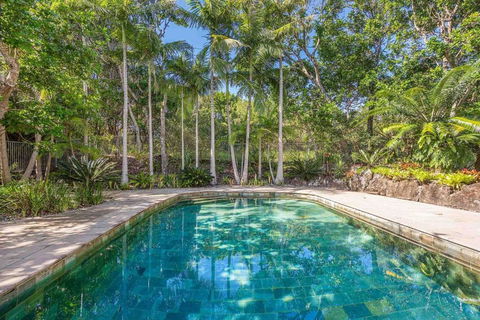 A Perfect Stay - 4 James Cook Apartments - Taree Accommodation 0