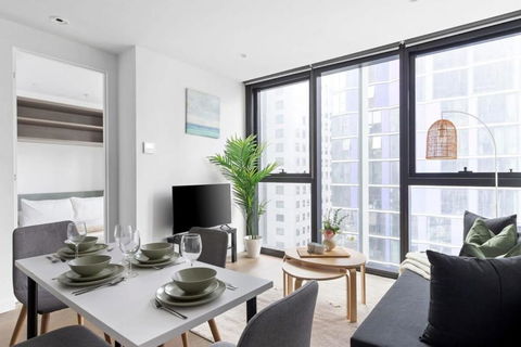 A 2BR Apt Near Melbourne Central & QV Market - Taree Accommodation 0