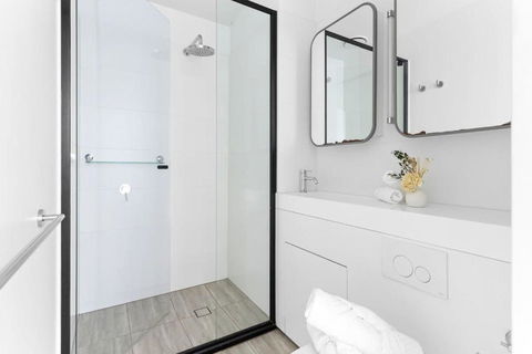 A 2BR Apt Near Melbourne Central & QV Market - Taree Accommodation 2