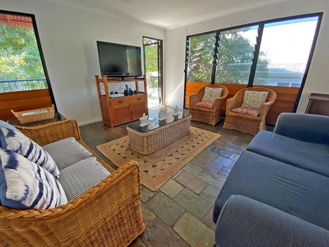A BEACH AFFAIR - Taree Accommodation 1
