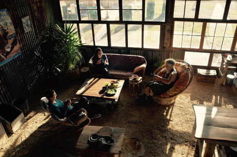 A Boat In The Grampians - Taree Accommodation 1