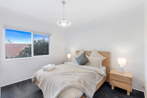 A Home Away From Home In Geelong - Taree Accommodation 4