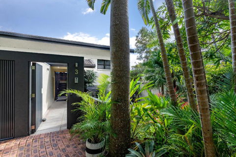 A Little Cove Treasure, Noosa Heads - Taree Accommodation 2