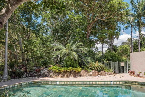 A Perfect Stay - 1 James Cook Apartments - Taree Accommodation 0
