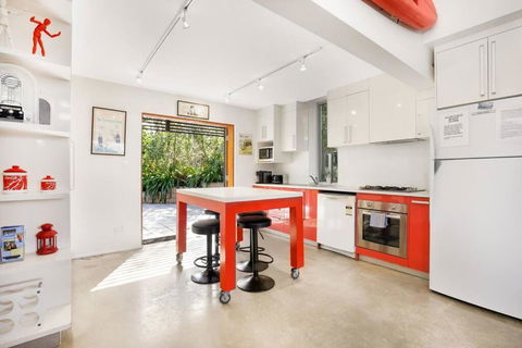 AAA Coke Shack - Taree Accommodation 2