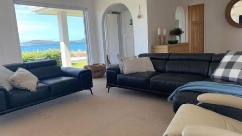Absolute Beach Front - Taree Accommodation 3