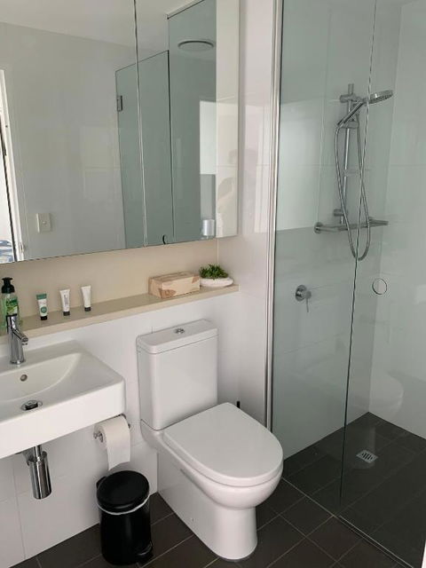 Absolute Waterfront Darwin - 1 Bedroom Apartments Over The Water - Taree Accommodation 3