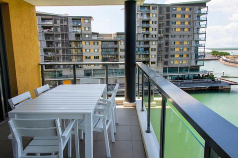 Absolute Waterfront Darwin - 1 Bedroom Apartments Over The Water - Taree Accommodation 4